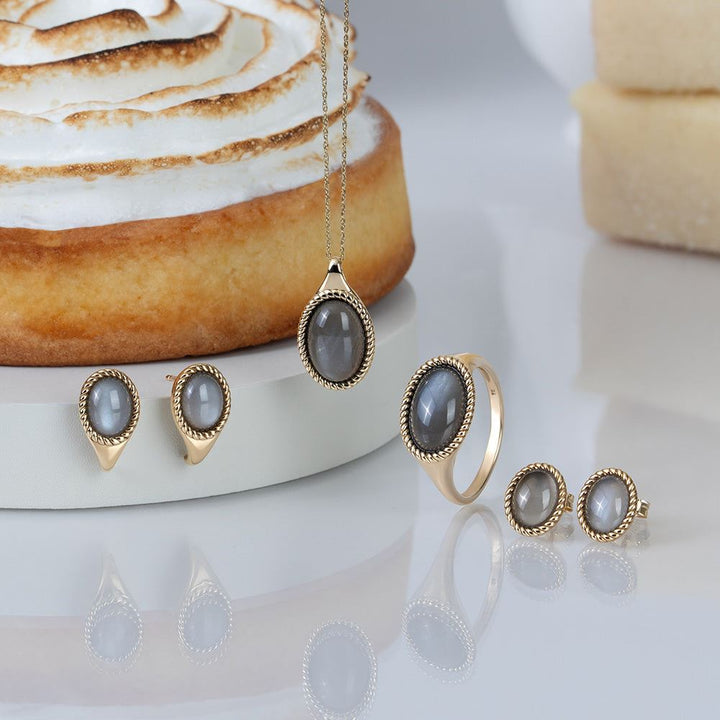 Classic Oval Black Moonstone Ring in 9ct Yellow Gold