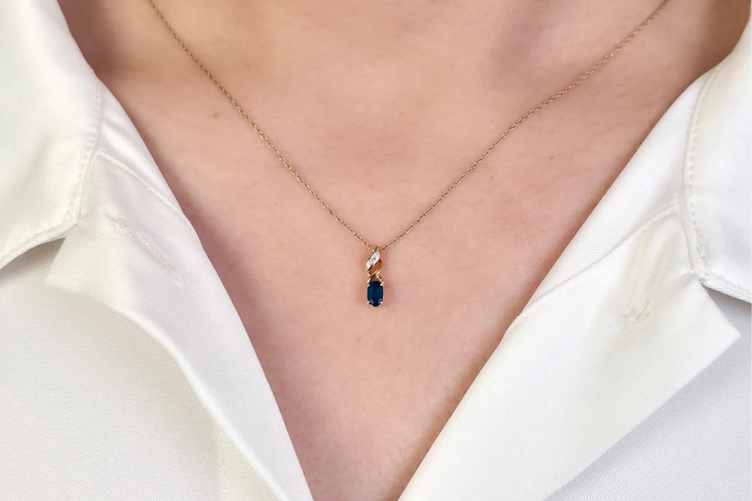 How to choose sapphire earrings for your skin tone