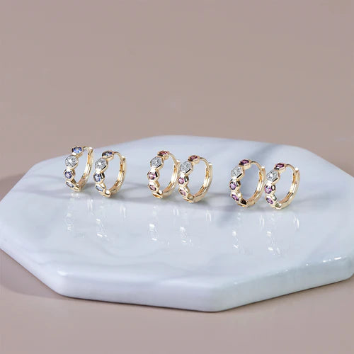 What are Huggie Earrings?