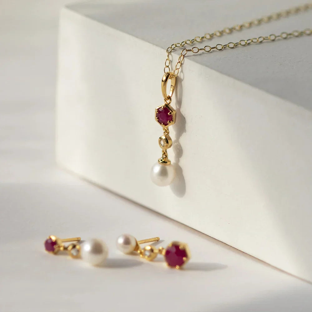 How to Store Pearl Jewellery: Keep Your Gems Glowing