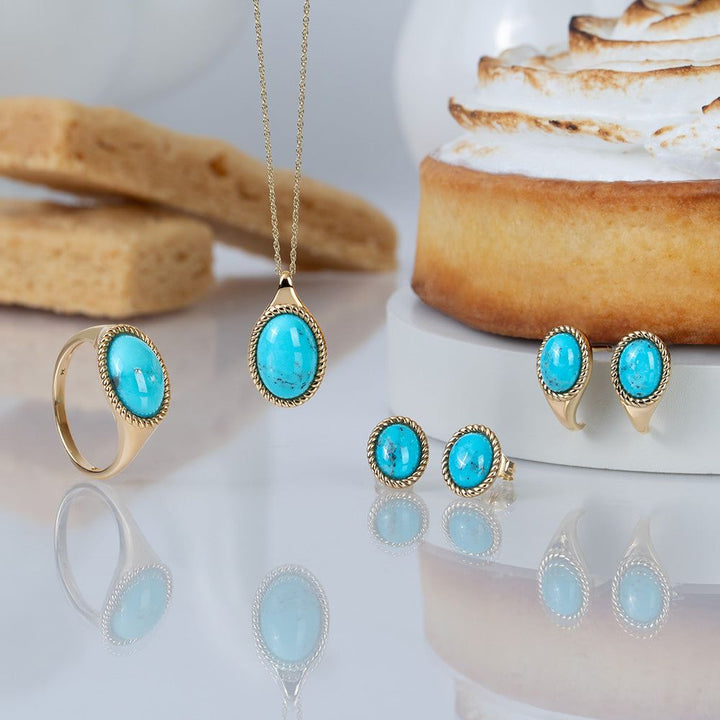 Classic Oval Turquoise Pendant Necklace in 9ct Yellow Gold