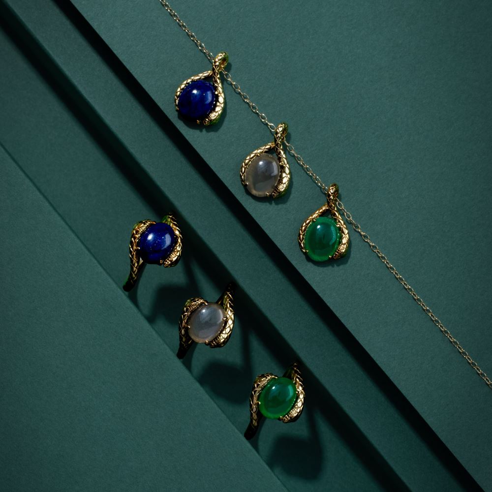 ECFEW™ Oval dyed green chalcedony tail and head set cabochon pendant in gold vermeil sterling silver